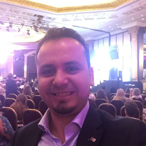 الدكتور حسن تاج الدين خلال حفل التسلم والتسليم بين حكام الليونز برعاية فخامة رئيس الجمهورية