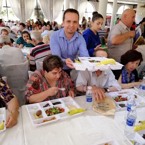 الدكتور حسن تاج الدين مشاركاً مع الليونز في يوم المسن العالمي