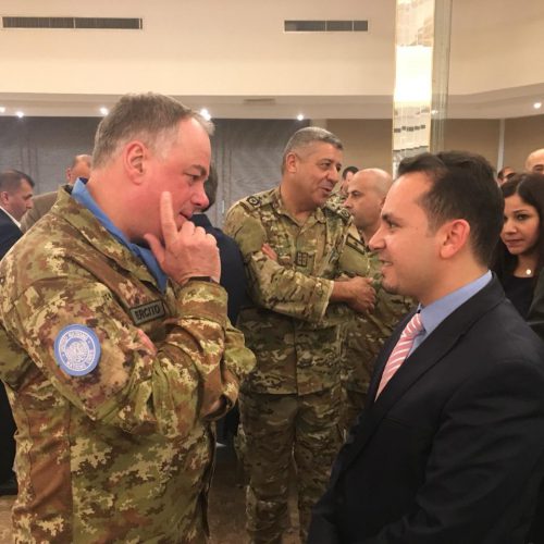 الدكتور حسن تاج الدين ملبيًا حفل غداء بمناسبة  عيد الاستقلال برعاية قائد الجيش