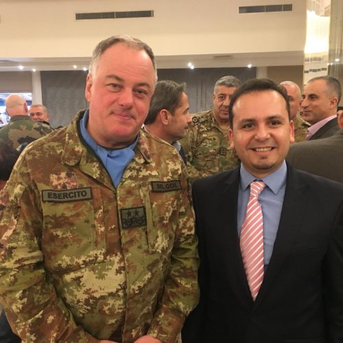 الدكتور حسن تاج الدين ملبيًا حفل غداء بمناسبة  عيد الاستقلال برعاية قائد الجيش