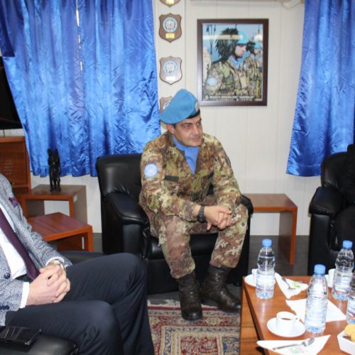 درع القطاع الغربي في اليونيفيل للدكتور حسن تاج الدين