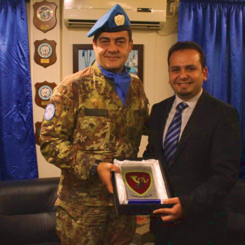 درع القطاع الغربي في اليونيفيل للدكتور حسن تاج الدين