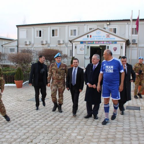 درع القطاع الغربي في اليونيفيل للدكتور حسن تاج الدين