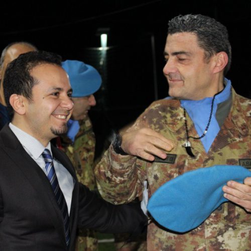 درع القطاع الغربي في اليونيفيل للدكتور حسن تاج الدين