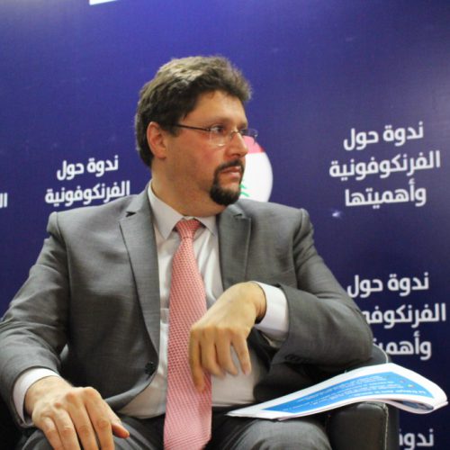 الدكتور حسن تاج الدين منظمًا ندوة عن الفرونكوفونية وأهميتها بالتعاون مع السفارة الفرنسية في صور