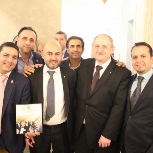 الدكتور حسن تاج الدين مكرماً من لجنة مؤتمرالبحرالمتوسط الليونزي