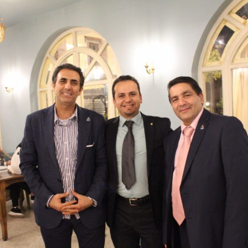 الدكتور حسن تاج الدين مكرماً من لجنة مؤتمرالبحرالمتوسط الليونزي