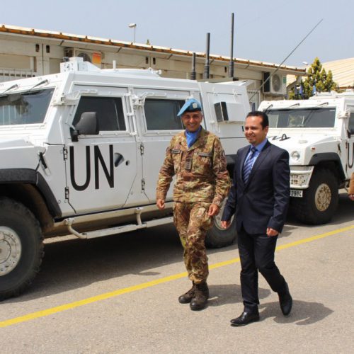 قائد الكتيبة الايطالية العاملة في قوات اليونيفيل، كرم الدكتور حسن تاج الدين