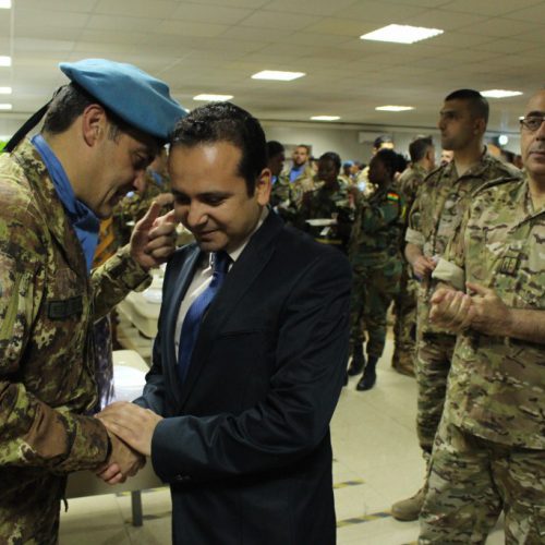 الدكتور حسن تاج الدين مشاركًا حفل تسلم وتسليم في قيادة القطاع الغربي لليونيفيل