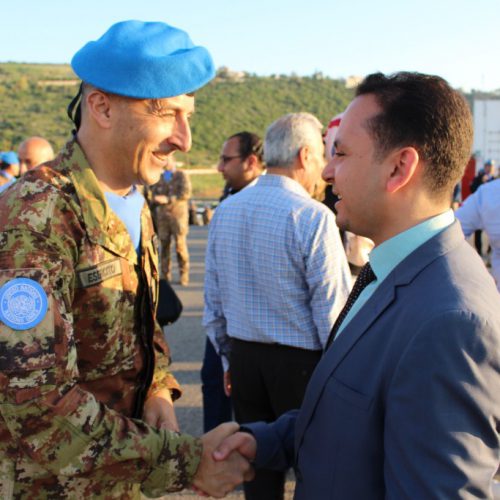 الدكتور حسن تاج الدين مشاركا بحفل التسليم والتسلم لقائد الكتيبه الايطاليه