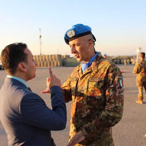 الدكتور حسن تاج الدين مشاركا بحفل التسليم والتسلم لقائد الكتيبه الايطاليه