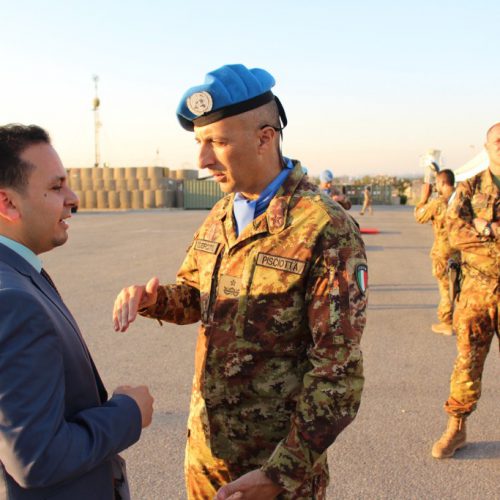 الدكتور حسن تاج الدين مشاركا بحفل التسليم والتسلم لقائد الكتيبه الايطاليه