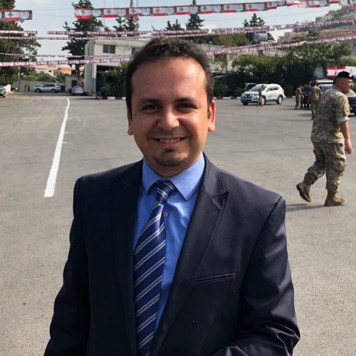 الدكتور حسن تاج الدين مشاركاً في إحتفال تكريم الشهداء بمناسبة عيد الجيش بدعوة من قيادة منطقة الجنوب العسكرية